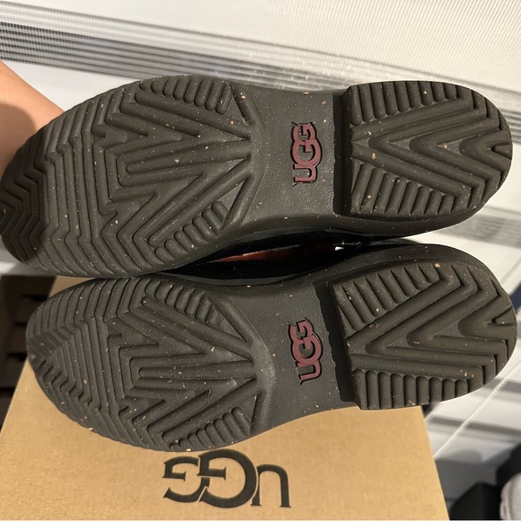 Women’s Black Ugg Kesey Waterproof boot size 7.5 - Picture 8 of 8